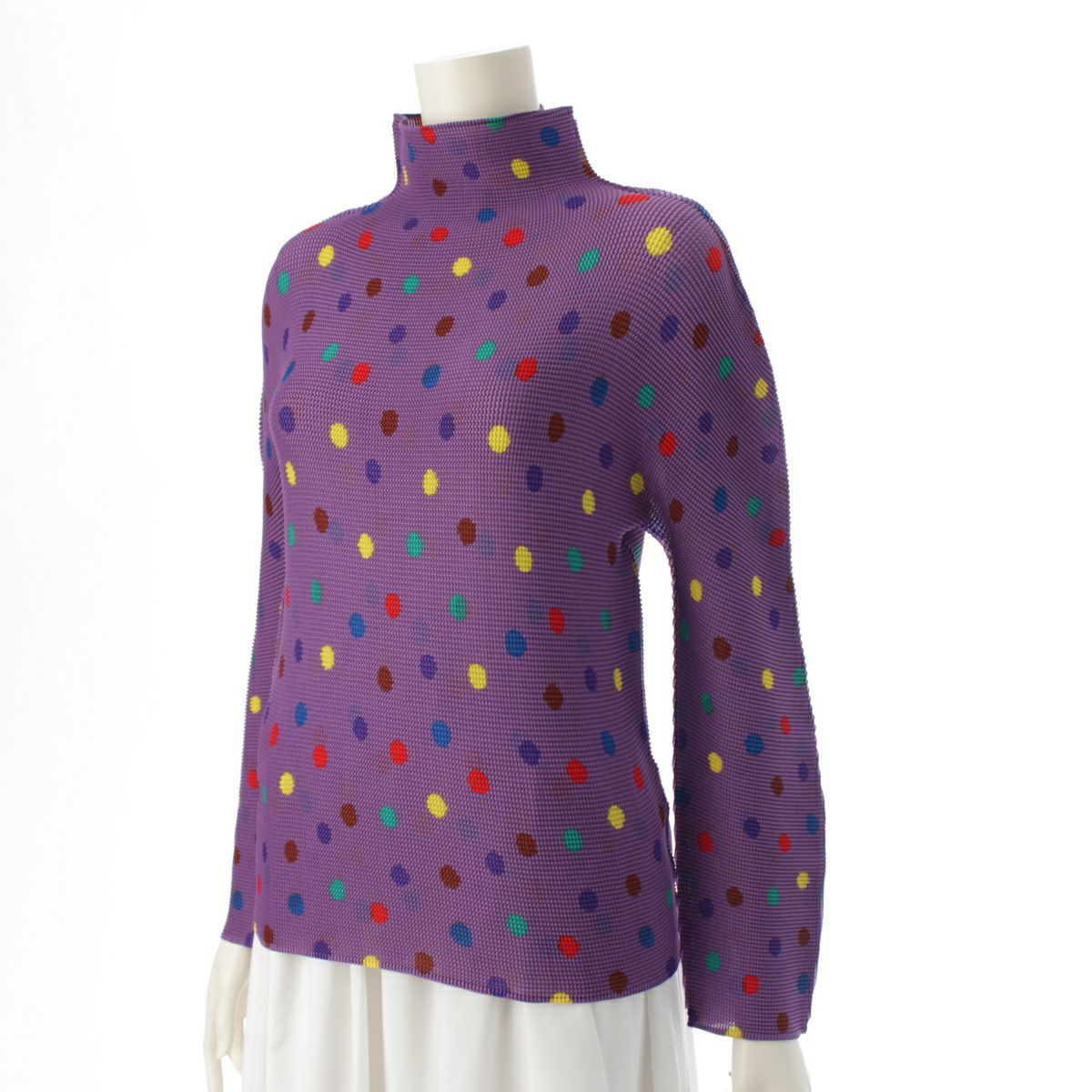 000000101001-02.jpg?size=xl&w=