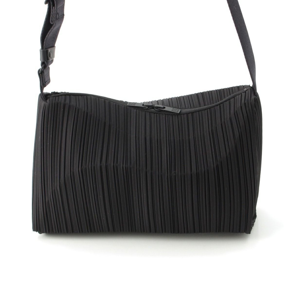 プリーツプリーズ イッセイミヤケ PLANETARY PLATES CROSS BODY プリーツプリーズ イッセイミヤケ PLANETARY PLATES CROSS BODY