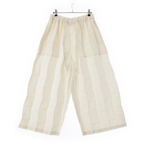 ミー イッセイミヤケ 25SS DICE PLEATS BOTTOM ワイド パンツ ボトムス MI51FF912 ホワイト ‐