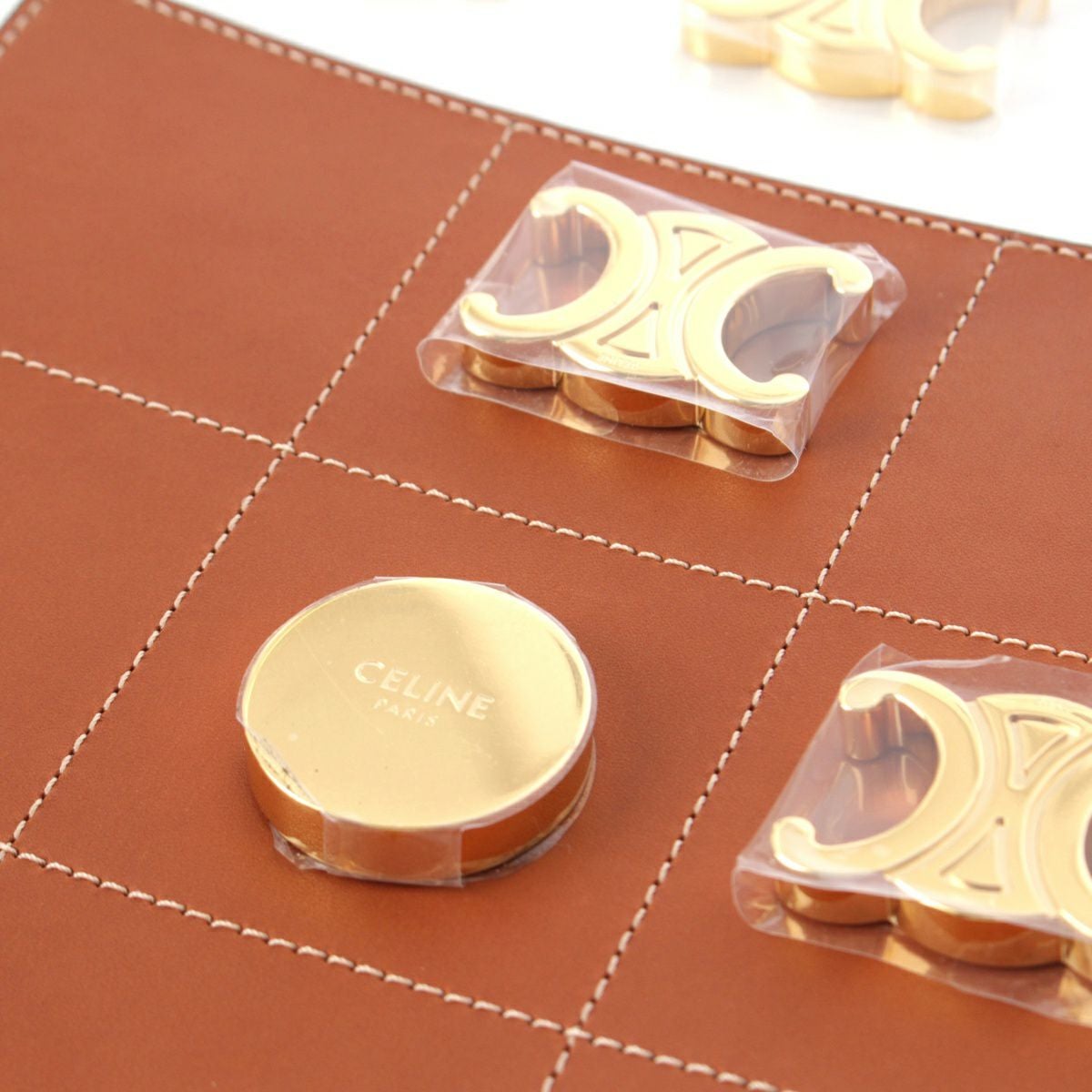 セリーヌ カーフスキン ブラス ティックタックトゥー ボードゲーム