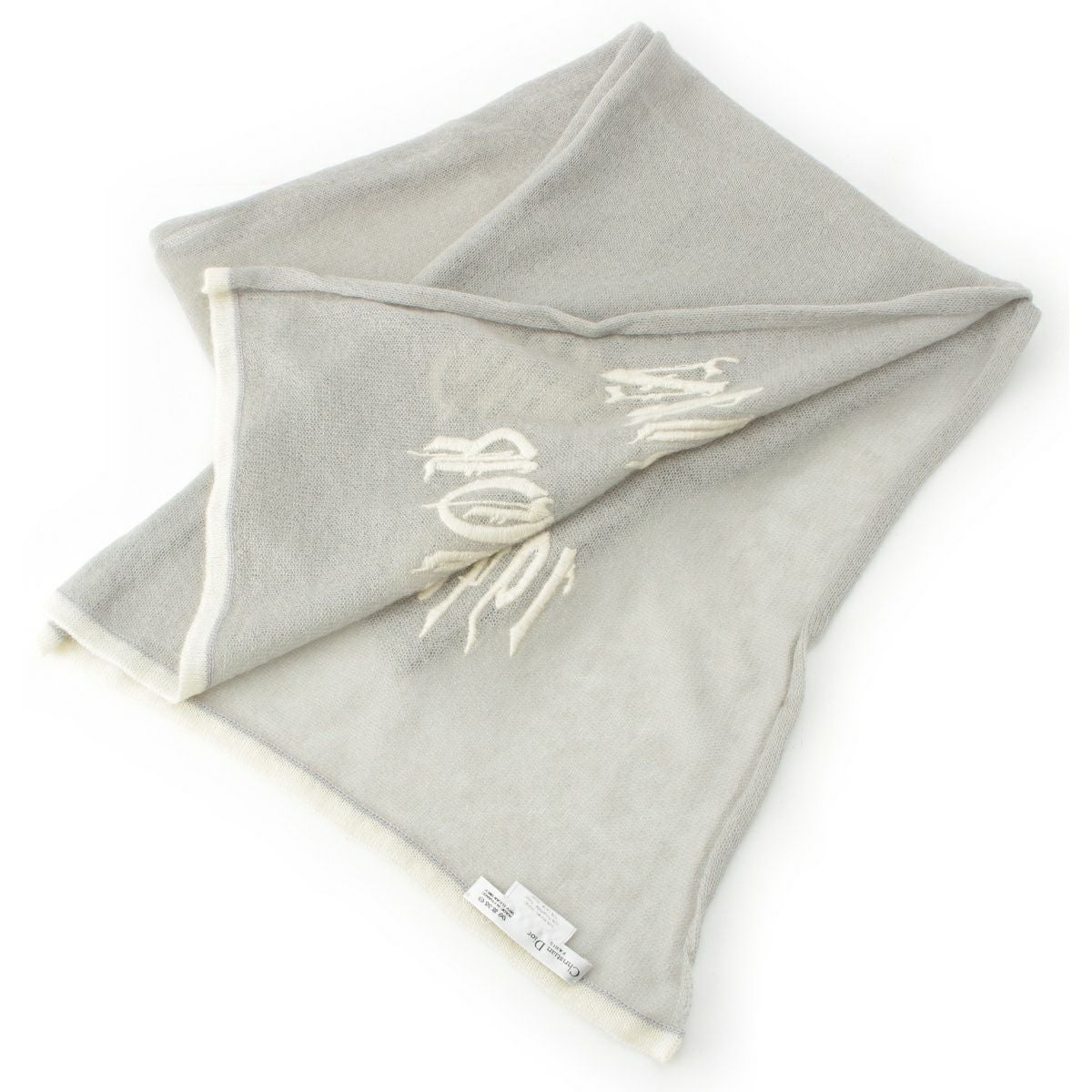 000000115700-02.jpg?size=xl&w=