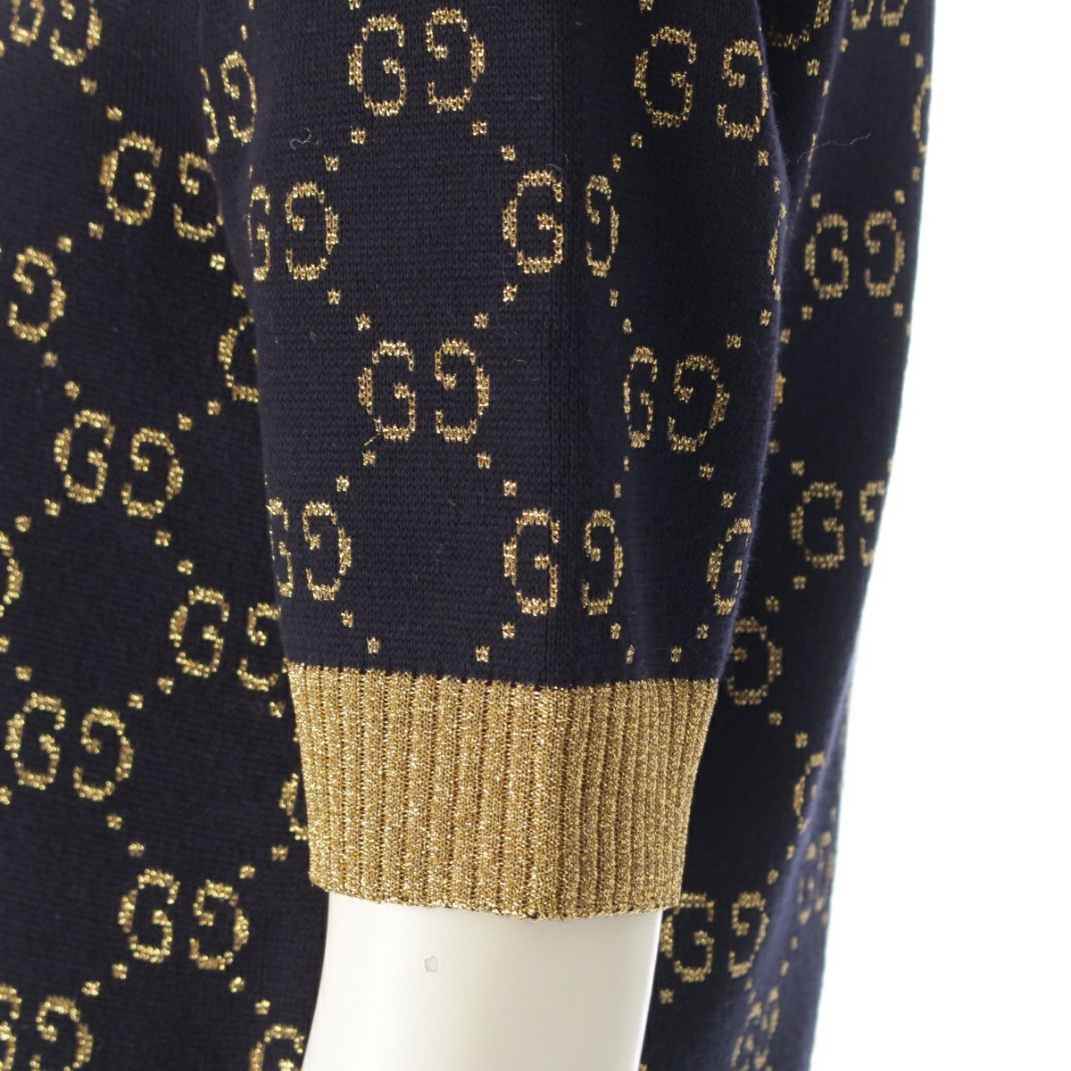 GUCCI グッチ　ゴールドラメ　トップス　ノースリーブ Gucci x The North Face Sleeveless Cropped Top Technical Jersey