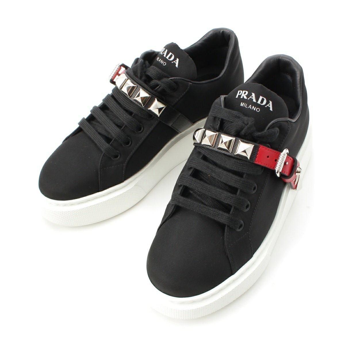 000000126000-01.jpg?size=m&w=