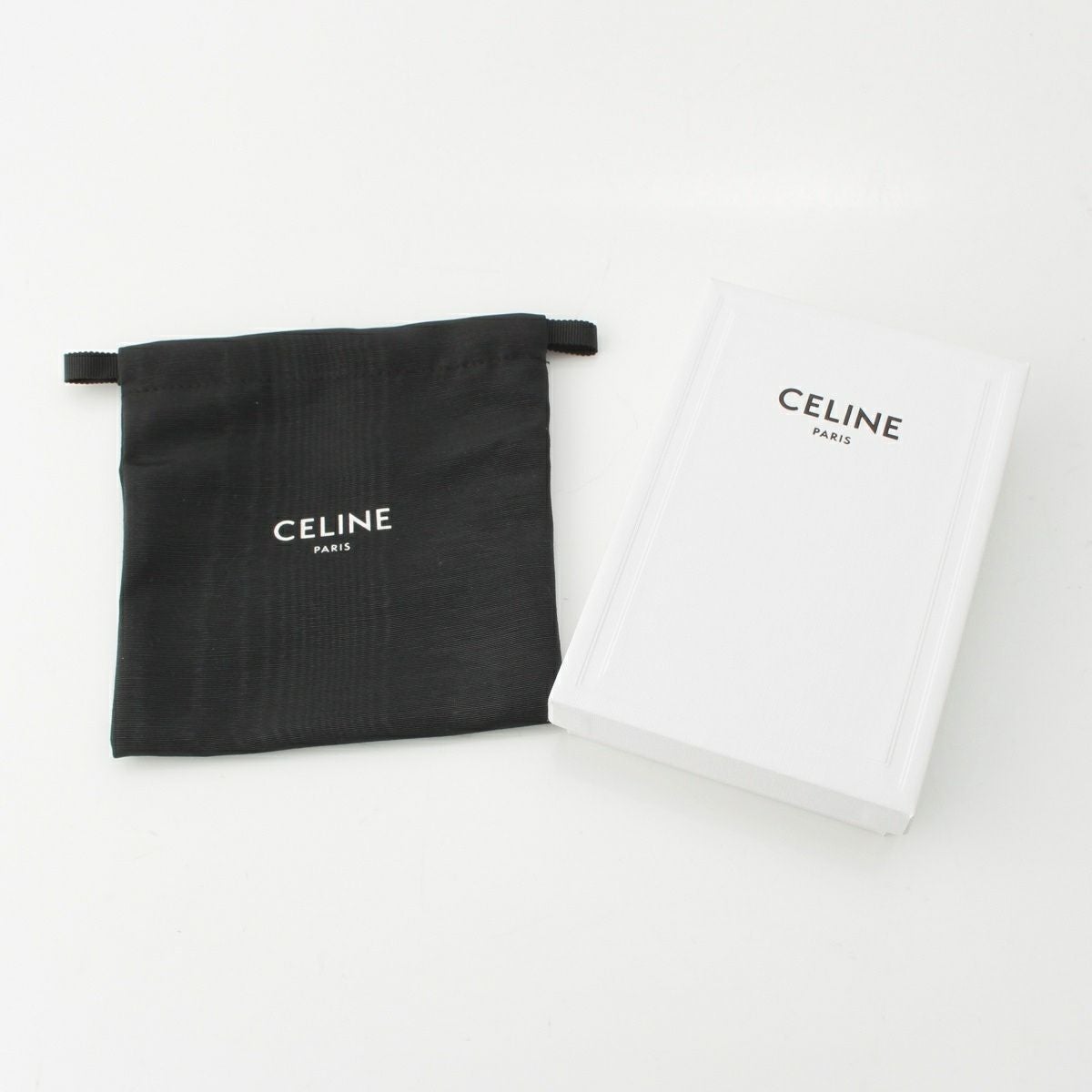 CELINE ケース カード キュイル トリオンフ スムースラムスキン セリーヌ キュイル トリオンフ スムースラムスキン ジップ付きカード