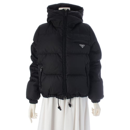 プラダ 23年 リナイロン 三角ロゴ インナーフード付 ダウンジャケット パファージャケット 291808 ブラック 38