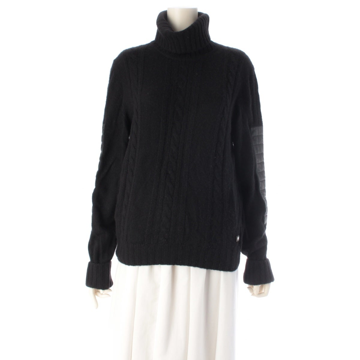 【ゆかた꙳★*ﾟシャネル】 ０４Ａ　ハイネックニットスーツ　送料無料 CHANEL - CHANEL 04A P24344V01674 ネックロゴ カシミヤ