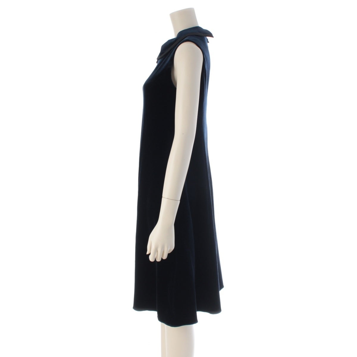 フォクシー ニューヨーク 25年 ベロアノワール Dress Tiara