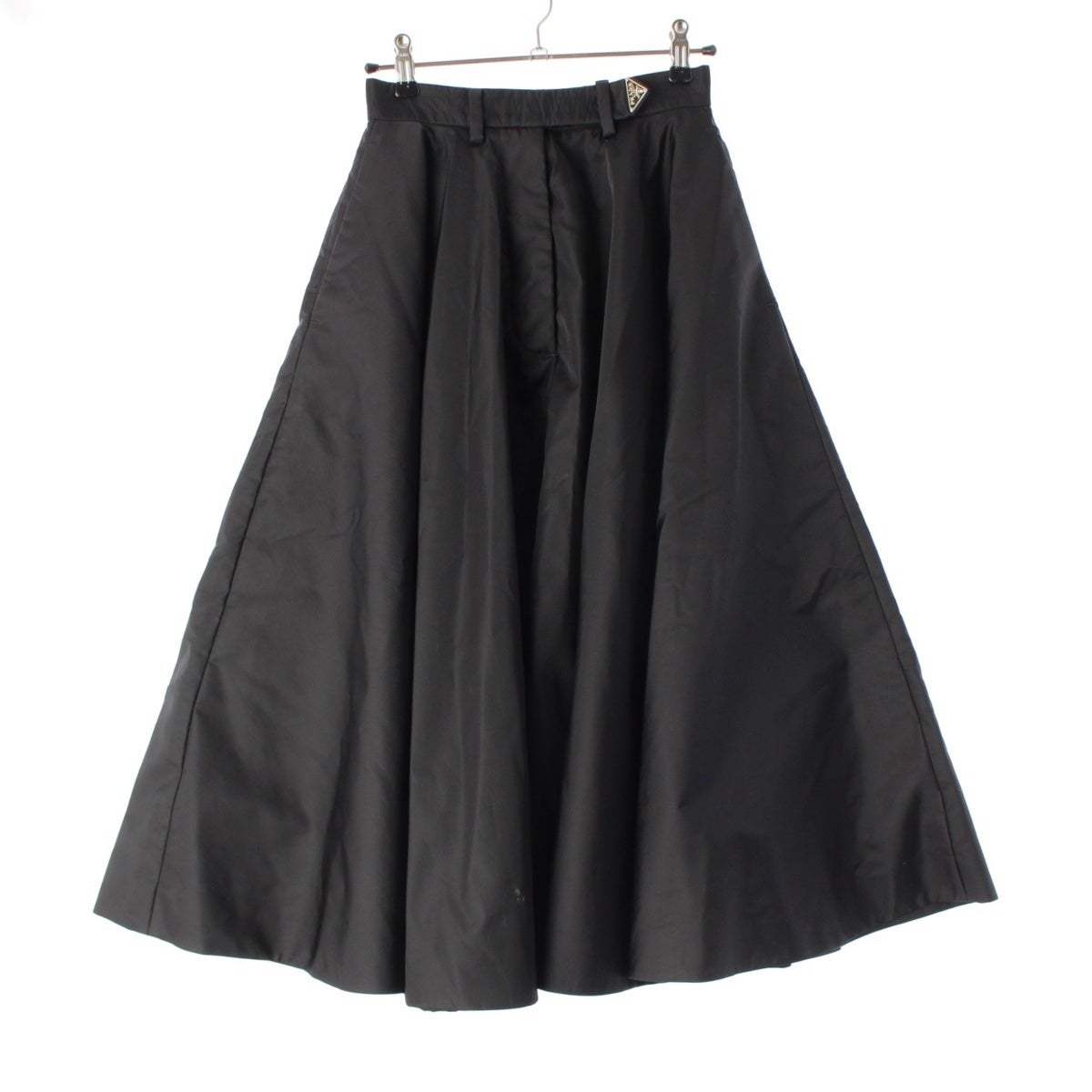 プラダ 23年 Re Nylon トライアングルロゴ フレア ロング スカート