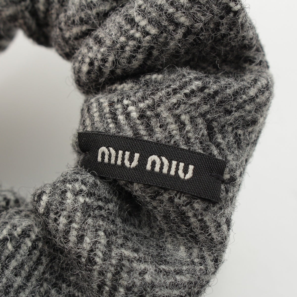 ミュウミュウ 24AW ウール シェブロン ヘリンボーン ロゴ リボン