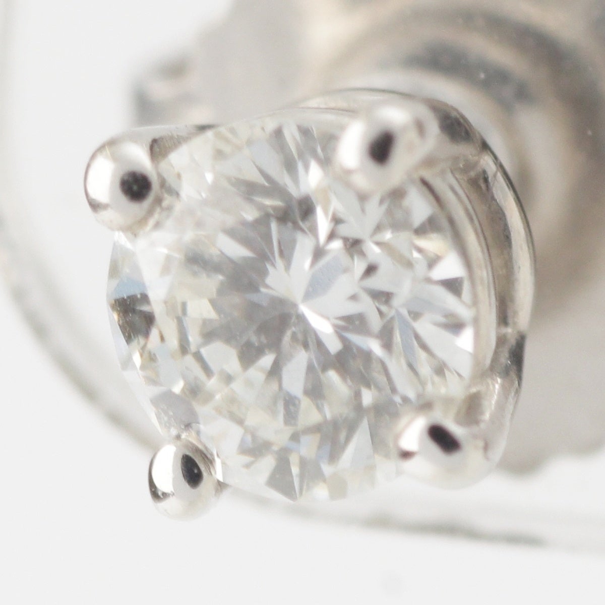 ティファニー スタッド ダイヤ ピアス ジュエリー ダイヤ直径3.6mm