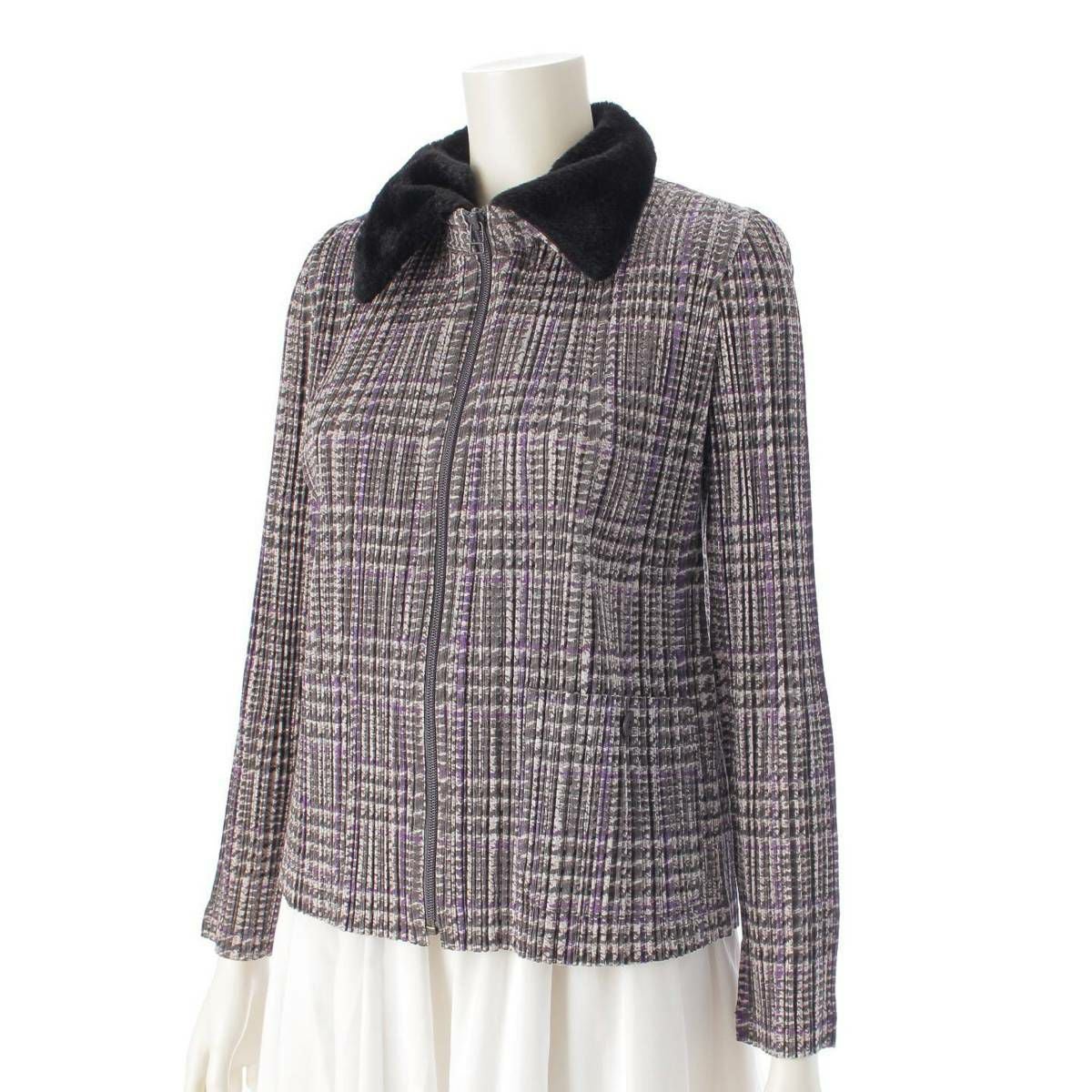 PLEATS PLEASE ファー付き プリーツ ジャケット 000000065582-02.jpg?size=xl&w=