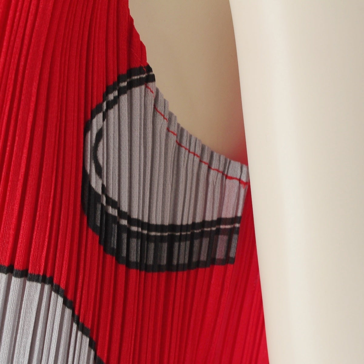 イッセイミヤケ 日本 プリーツプリーズ PLEATS PLEASE ポリエステル
