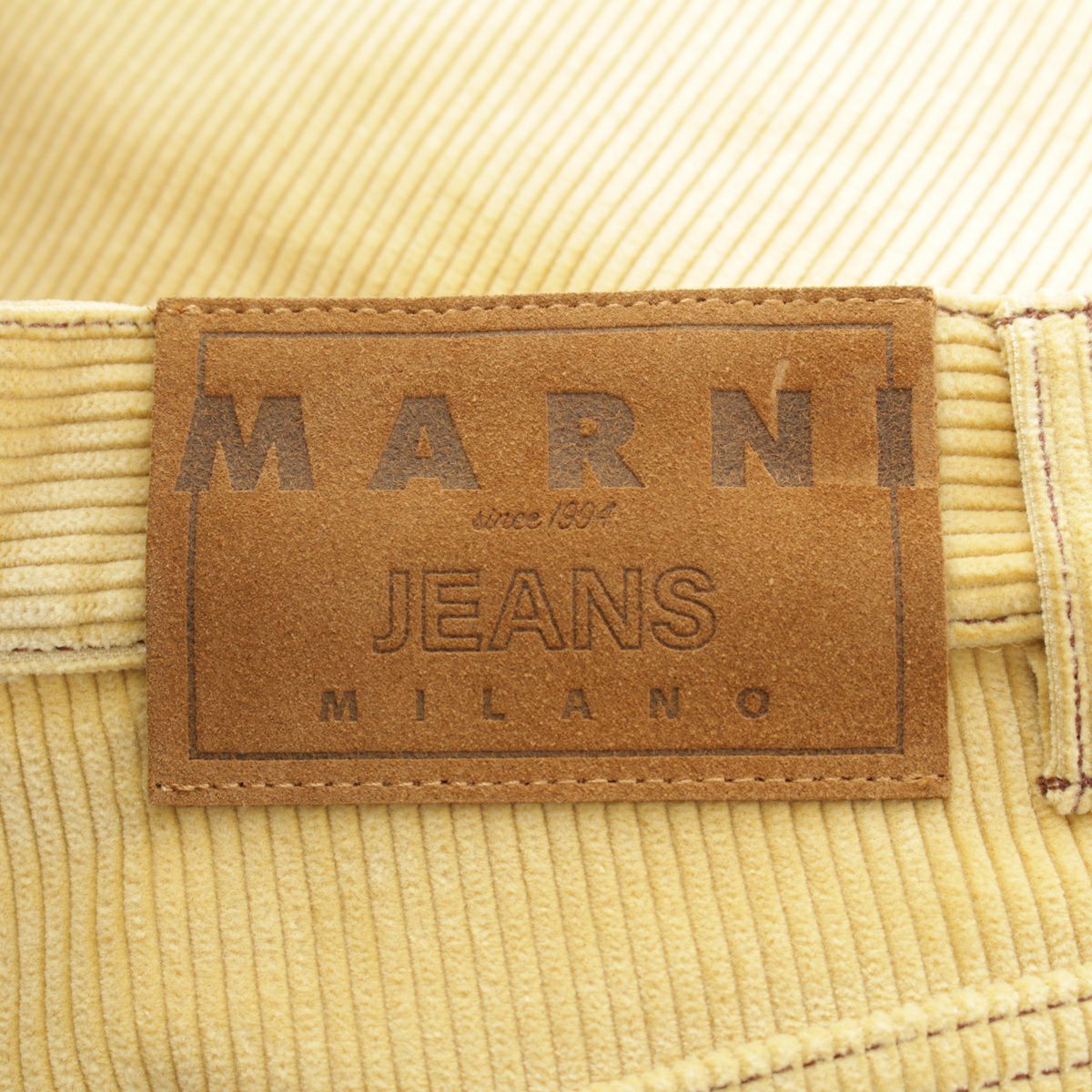 ひ　マルニ 22AW コーデュロイ レザーパッチ ワイド バギー パンツ マルニ 22AW コットン コーデュロイ ロゴレザーパッチ ワイド バギー
